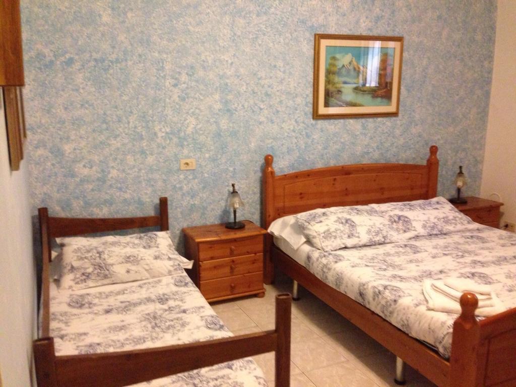 B & B Leonard Acqui - Rome — Photos 1